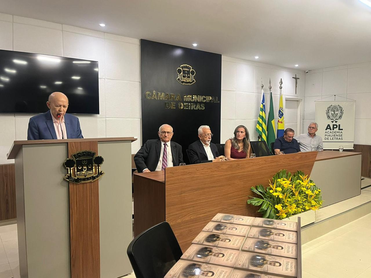 Instituto Histórico de Oeiras e Academia Piauiense de Letras promovem lançamento de obra de Moisés Reis